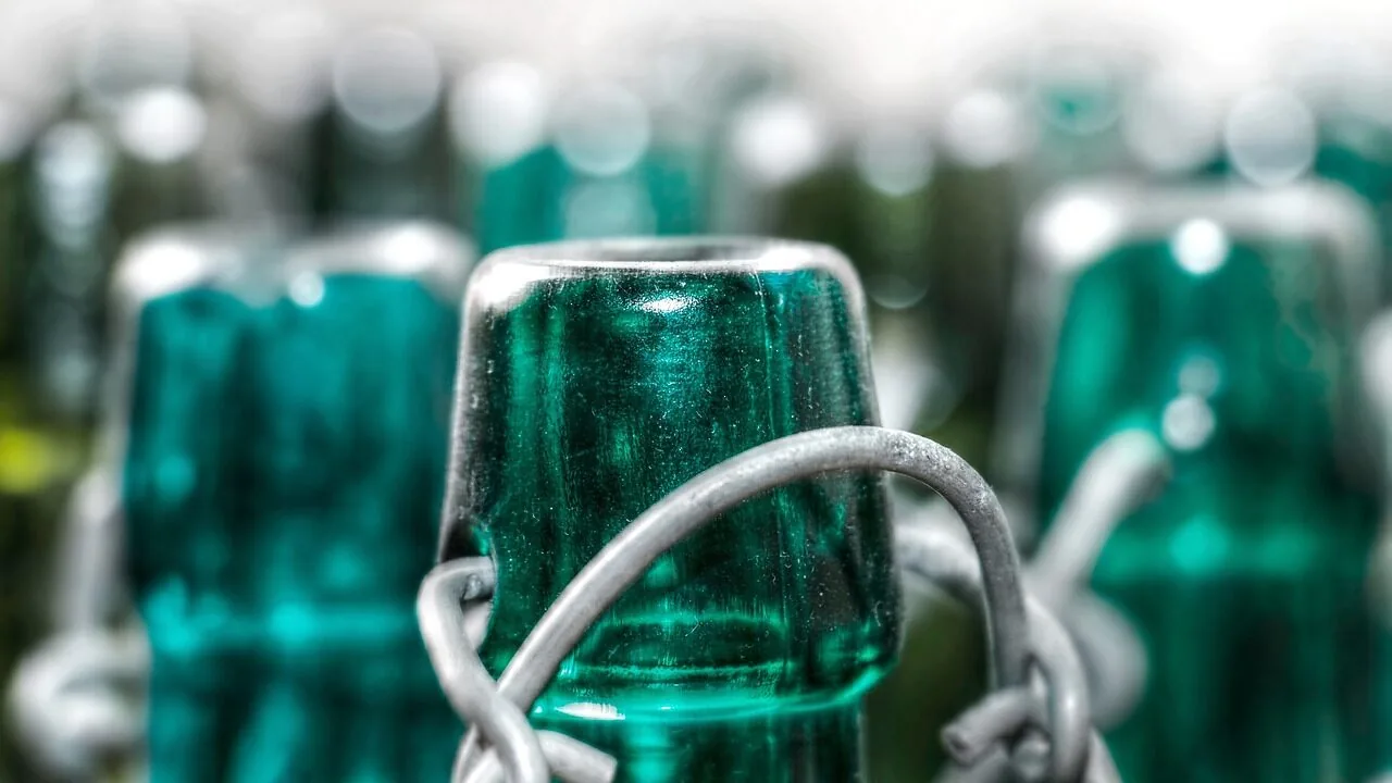 Handheld Water Bottles Worth Buying for Every Runner