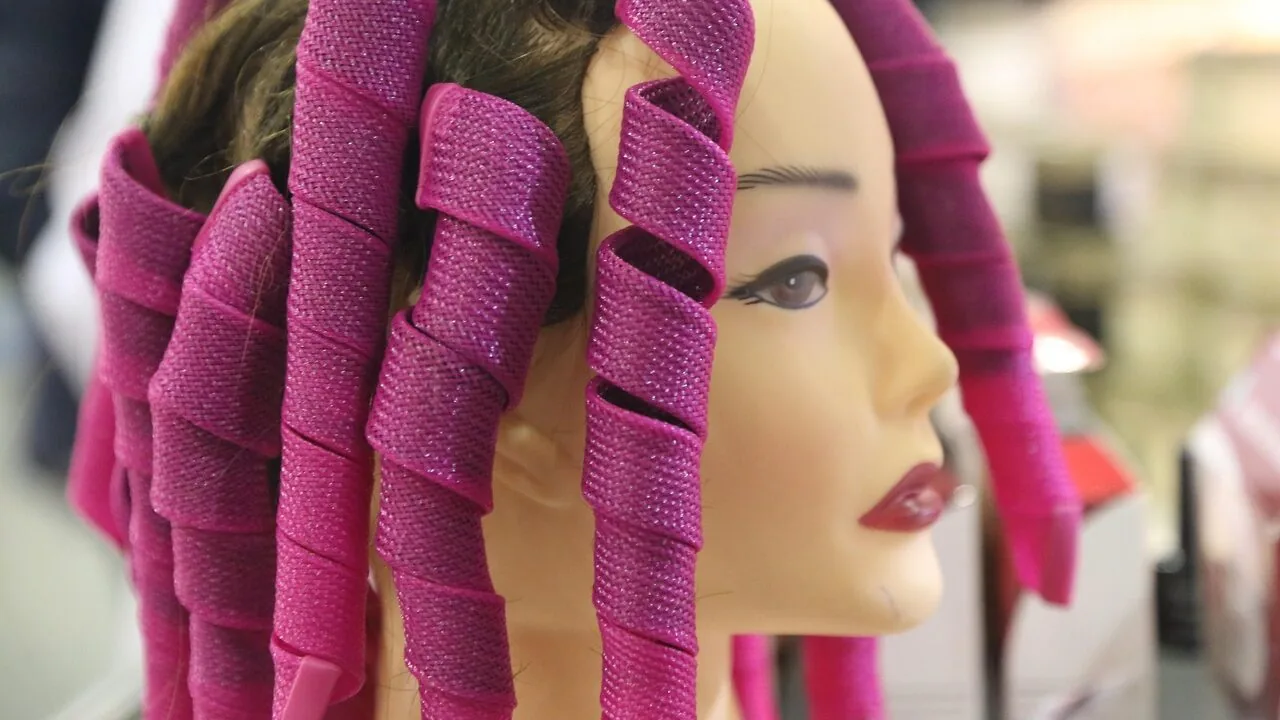 The Best Automatic Curlers for Effortless Waves and Curls