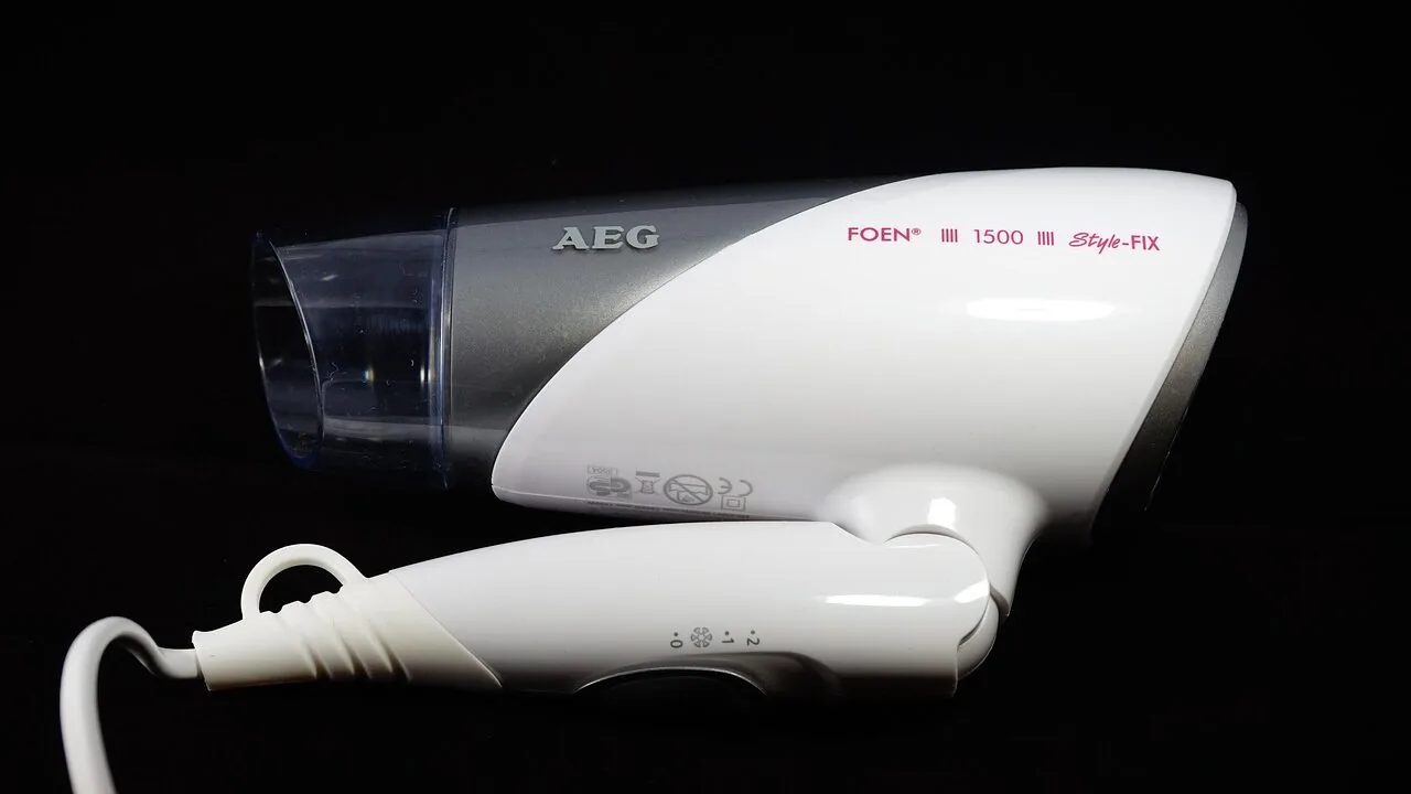 Diffuser Attachments Worth Buying for Every Curl Type
