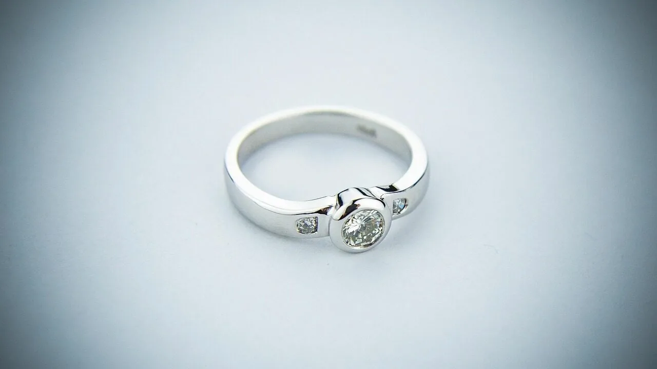 Wedding Bands Worth Buying for Every Style and Budget