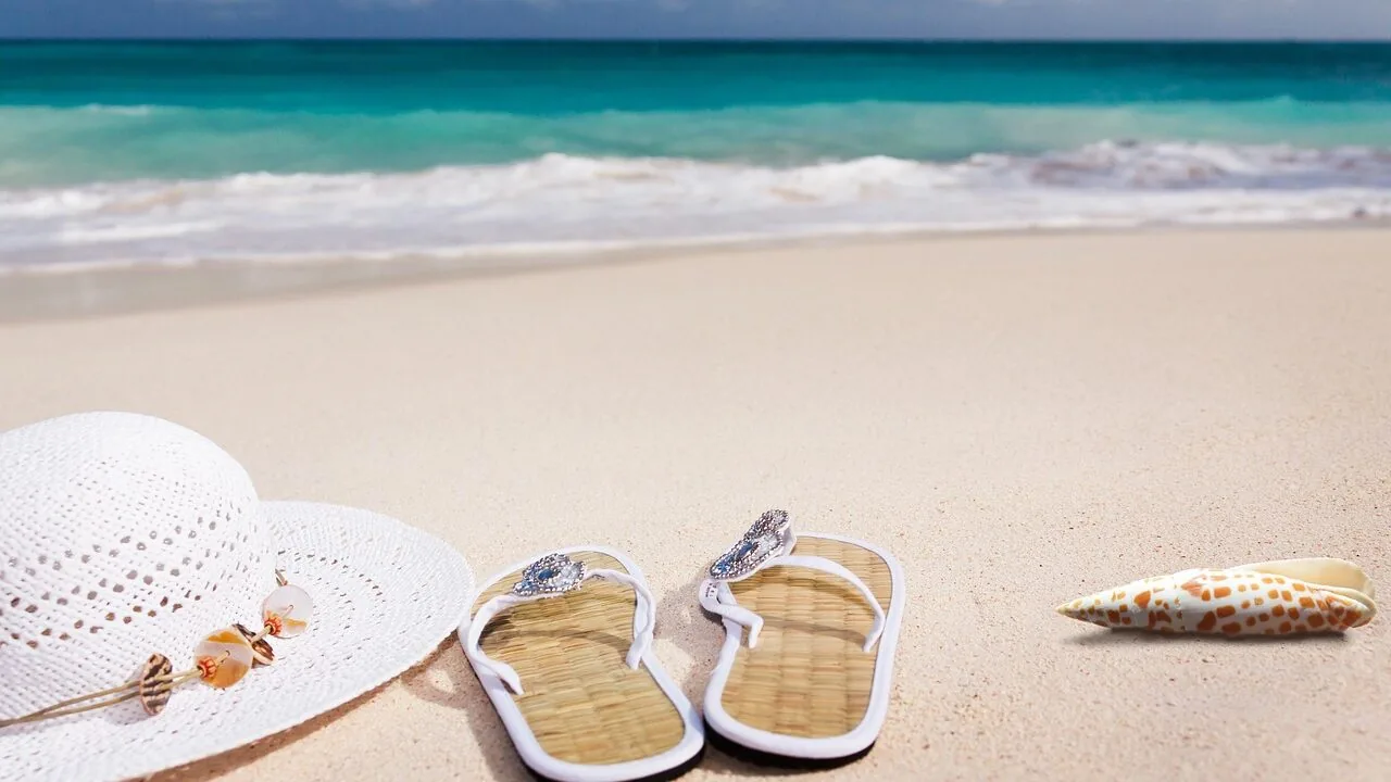 Beach Bags Worth Buying for Every Trip and Budget