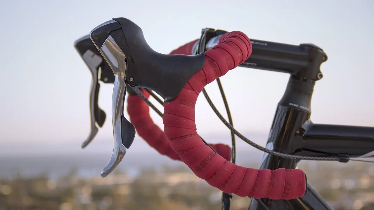 The Best Cycling Gloves for Every Rider and Budget