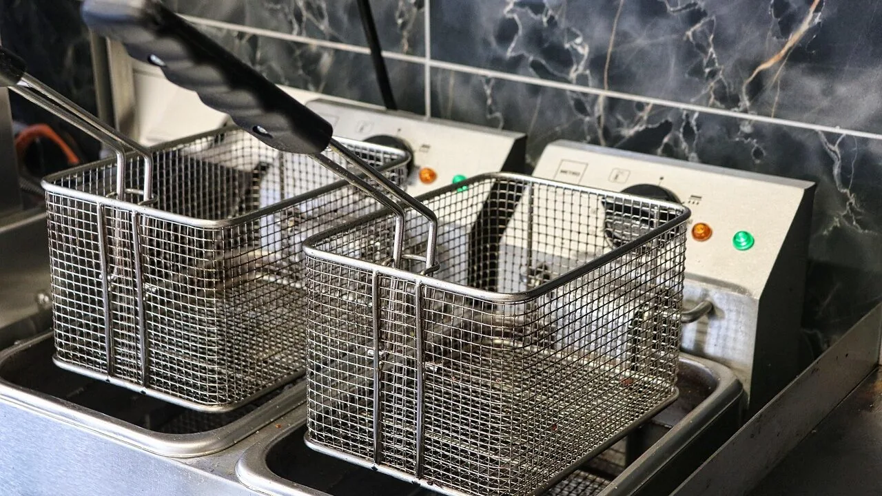 The Best Deep Fryers for Every Kitchen and Budget