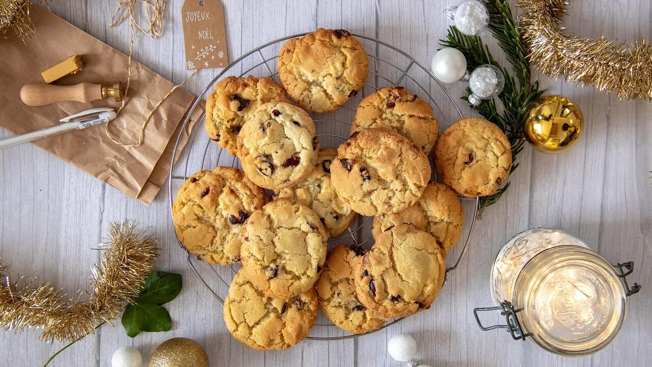 The Best Cooling Racks for Baking, Roasting, and Beyond