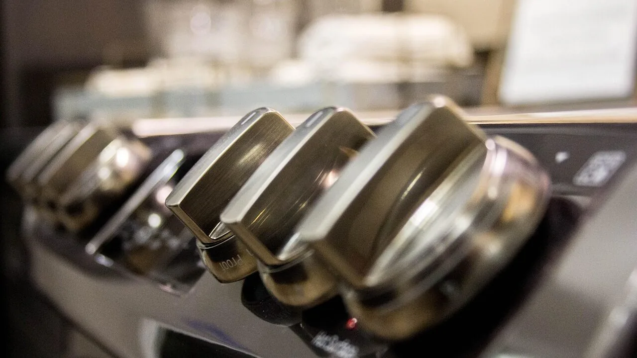 Best Cooktops for Every Kitchen and Budget