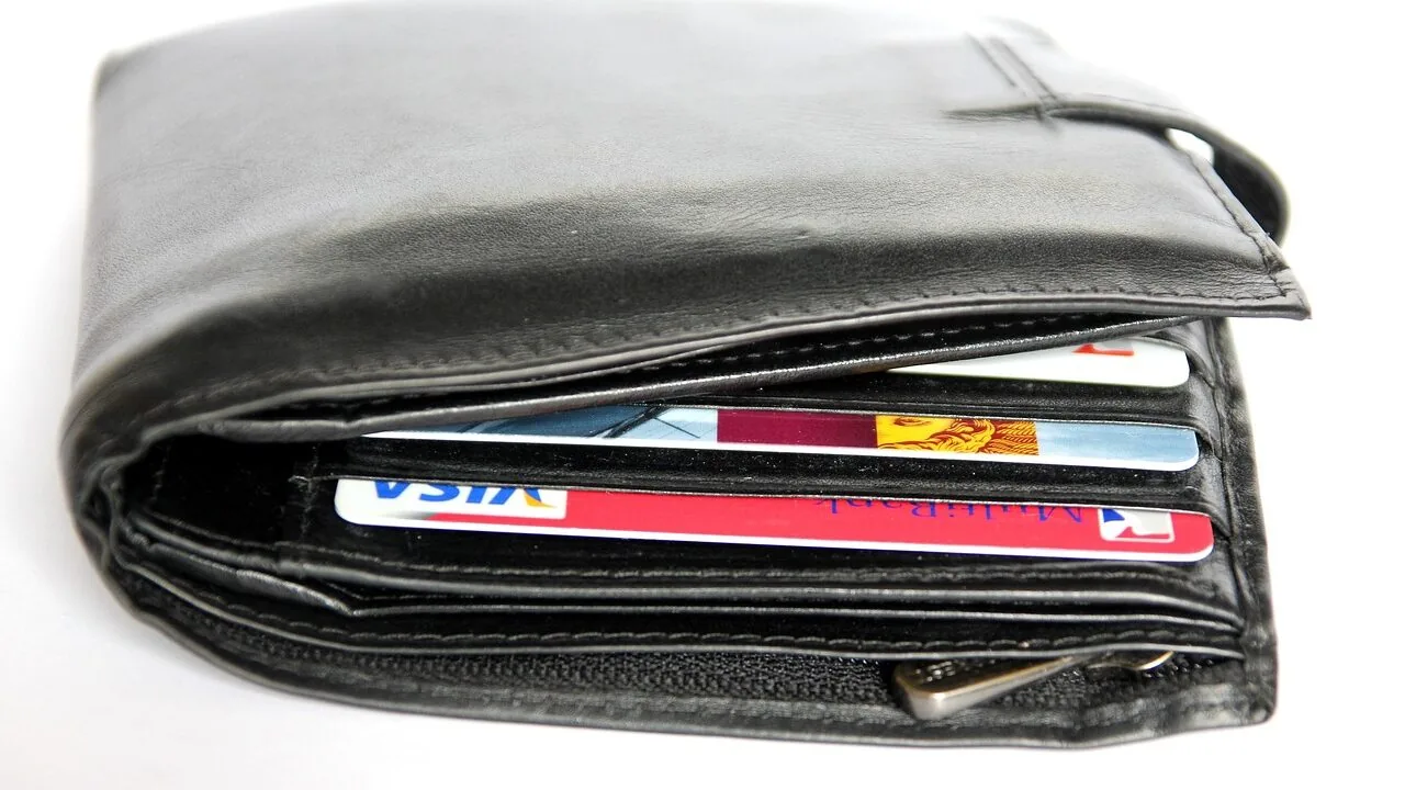 Bifold Wallets Worth Carrying Every Day