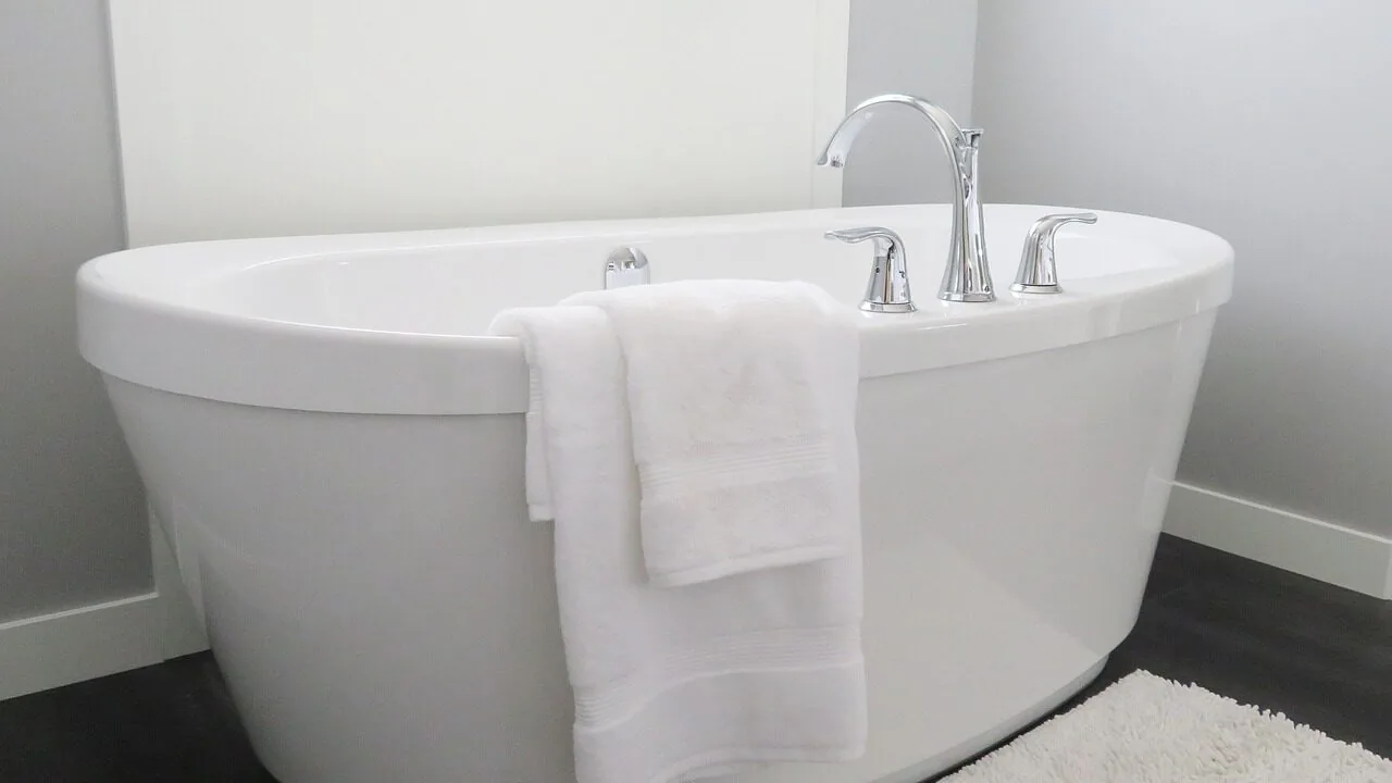 The Best Bath Towels for Every Bathroom and Budget
