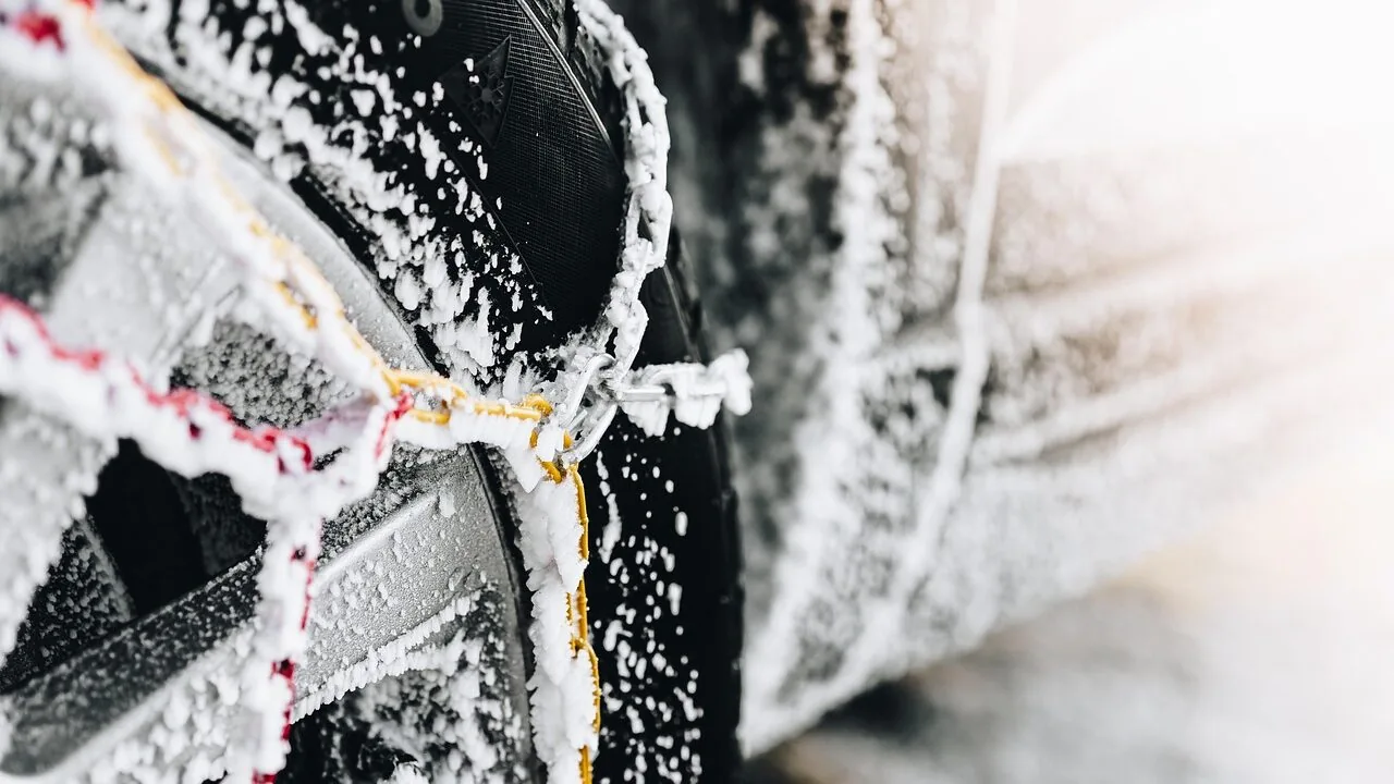 Tire Traction Mats Worth Buying for Every Vehicle and Terrain