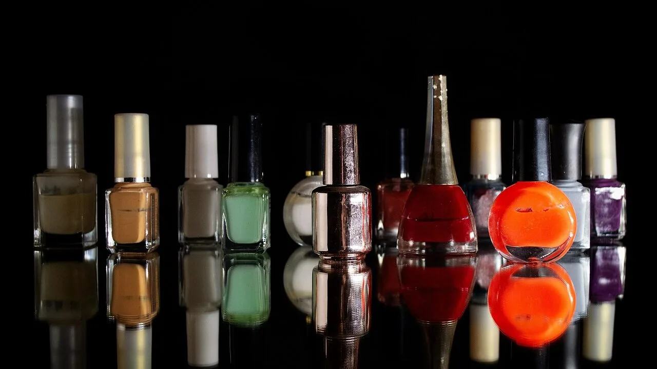 The Best Nail Polish Removers for Every Nail Type